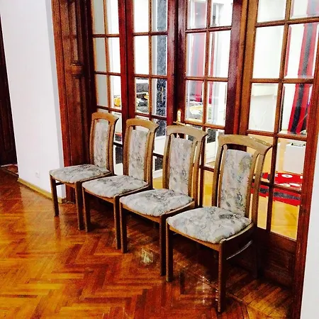 Faryna Apartament *