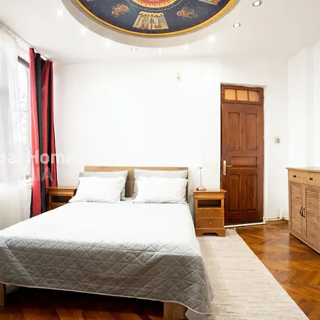Faryna Apartment