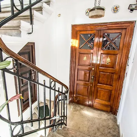 Faryna Apartman *