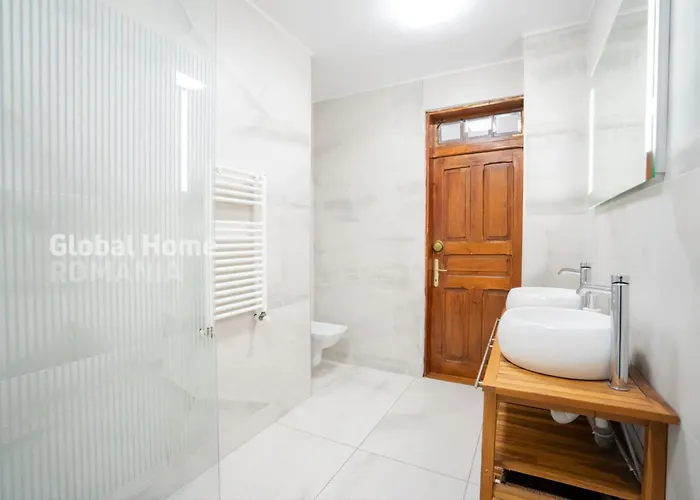 Faryna Apartment *