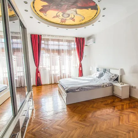 Faryna 布加勒斯特