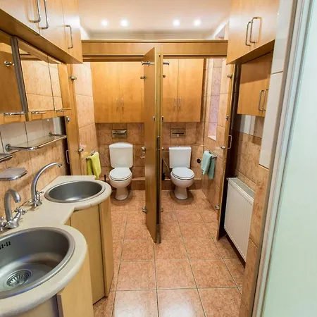 Faryna * 布加勒斯特